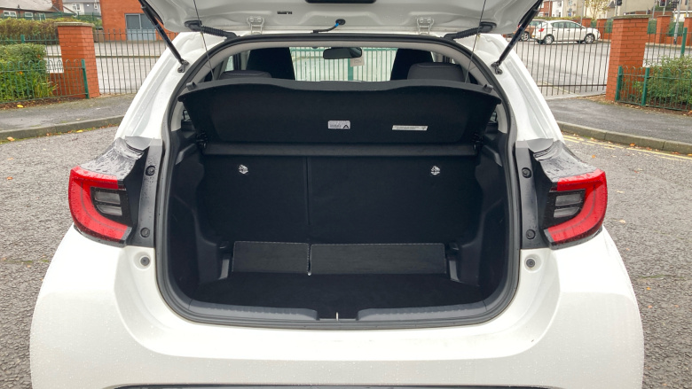 Toyota Yaris 1.5 Hybrid Design 5dr CVT Hybrid Hatchback